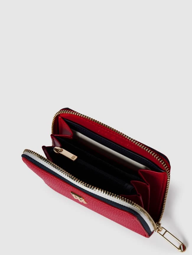 Tommy Hilfiger Portemonnaie Mit Label-Applikation - Kirschrot 3 Tommy Hilfiger Portemonnaie Mit Label-Applikation - Kirschrot – Bild 3