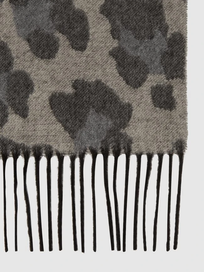 Fraas Schal Mit Allover-Muster - Mittelgrau 2 Fraas Schal Mit Allover-Muster - Mittelgrau – Bild 2